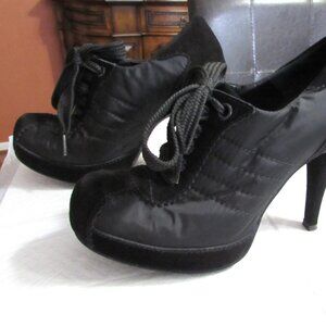 PEDRO GARCIA Black Lace-Up Platform Booties With Stiletto Heels Size 7.5